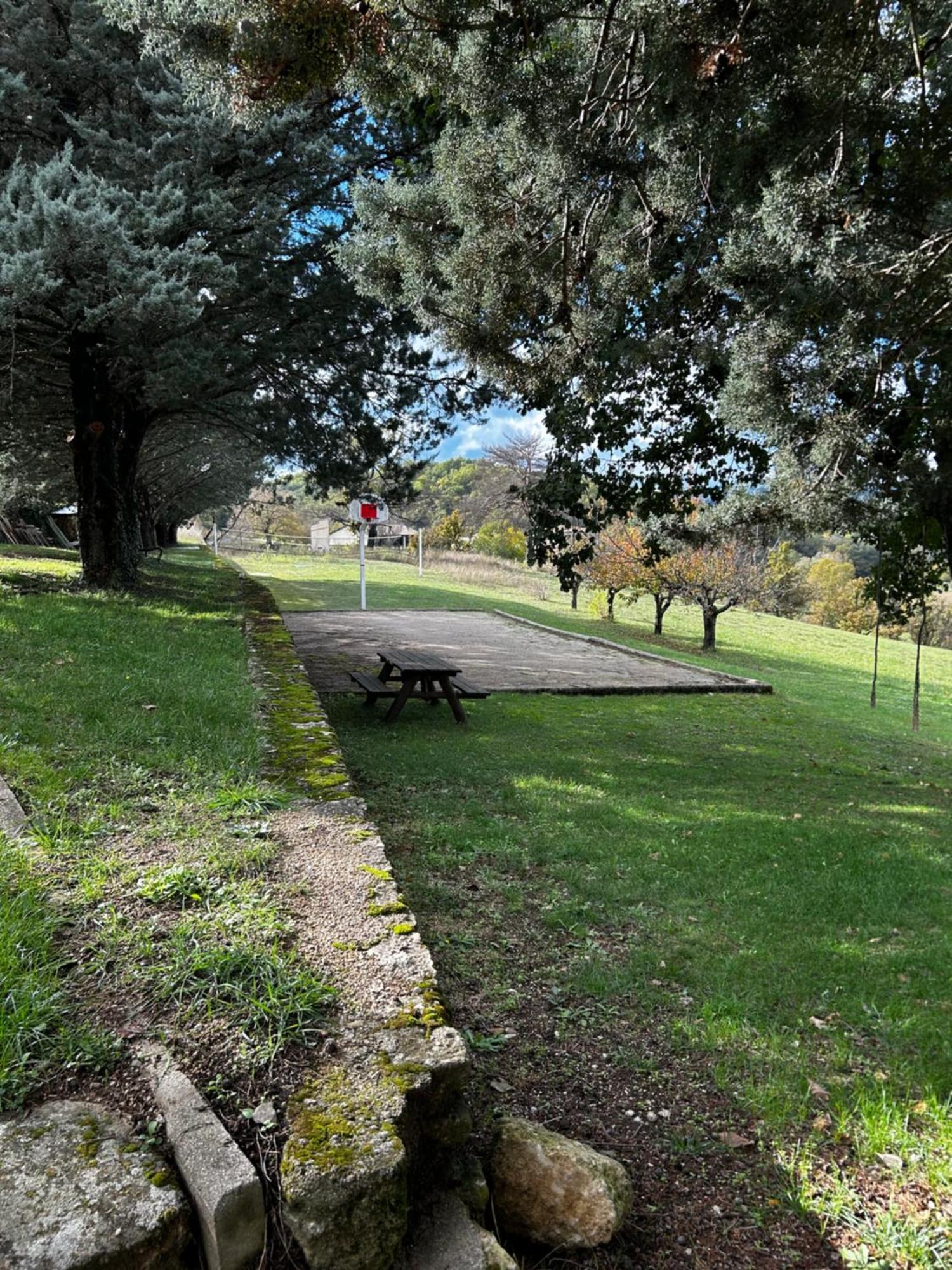 Les Demeures Du Clos Niozelles Luaran gambar