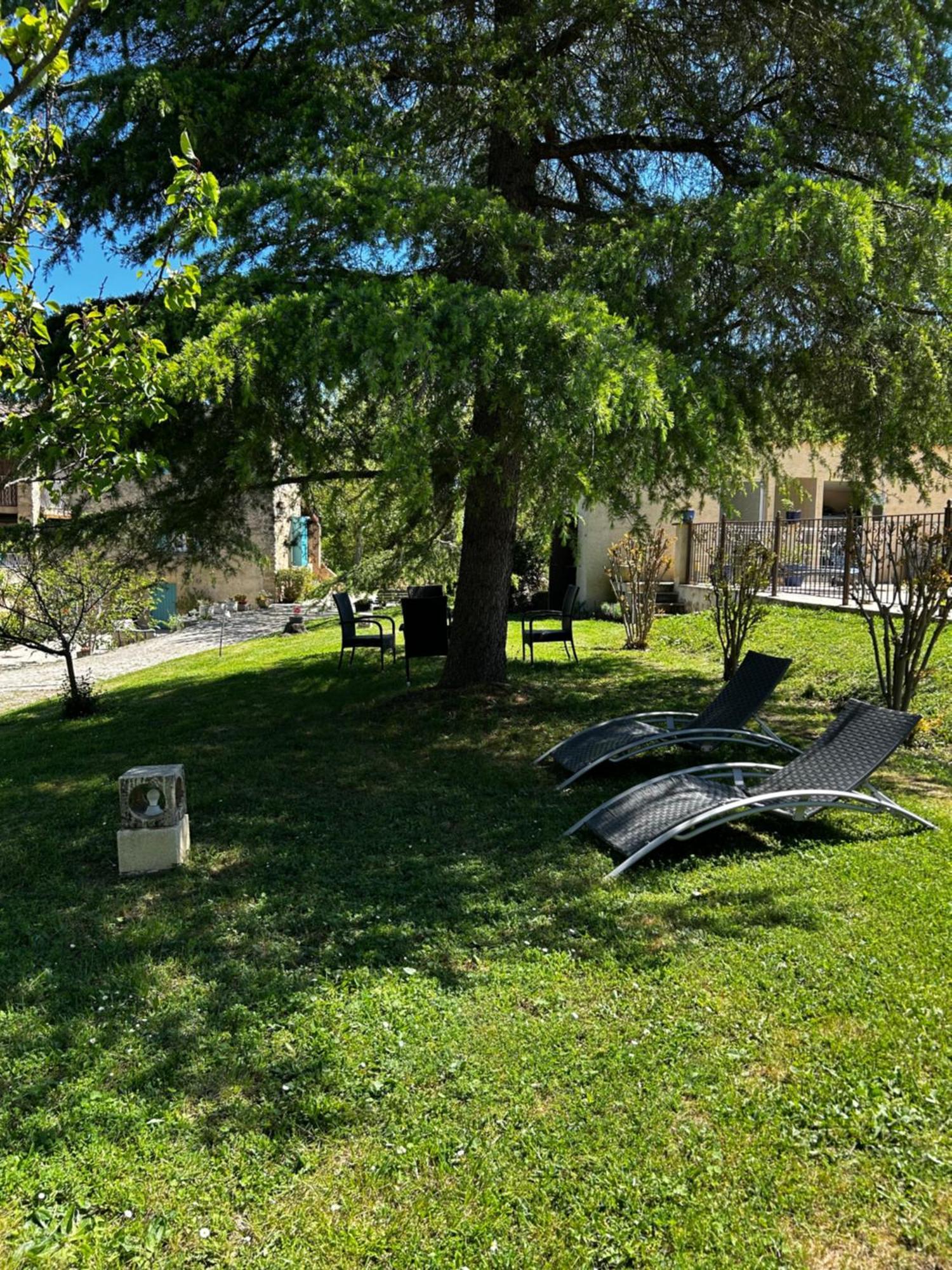Les Demeures Du Clos Niozelles Luaran gambar